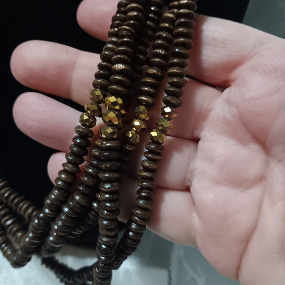 Joan Rivers Necklace - Picture 3 of 3